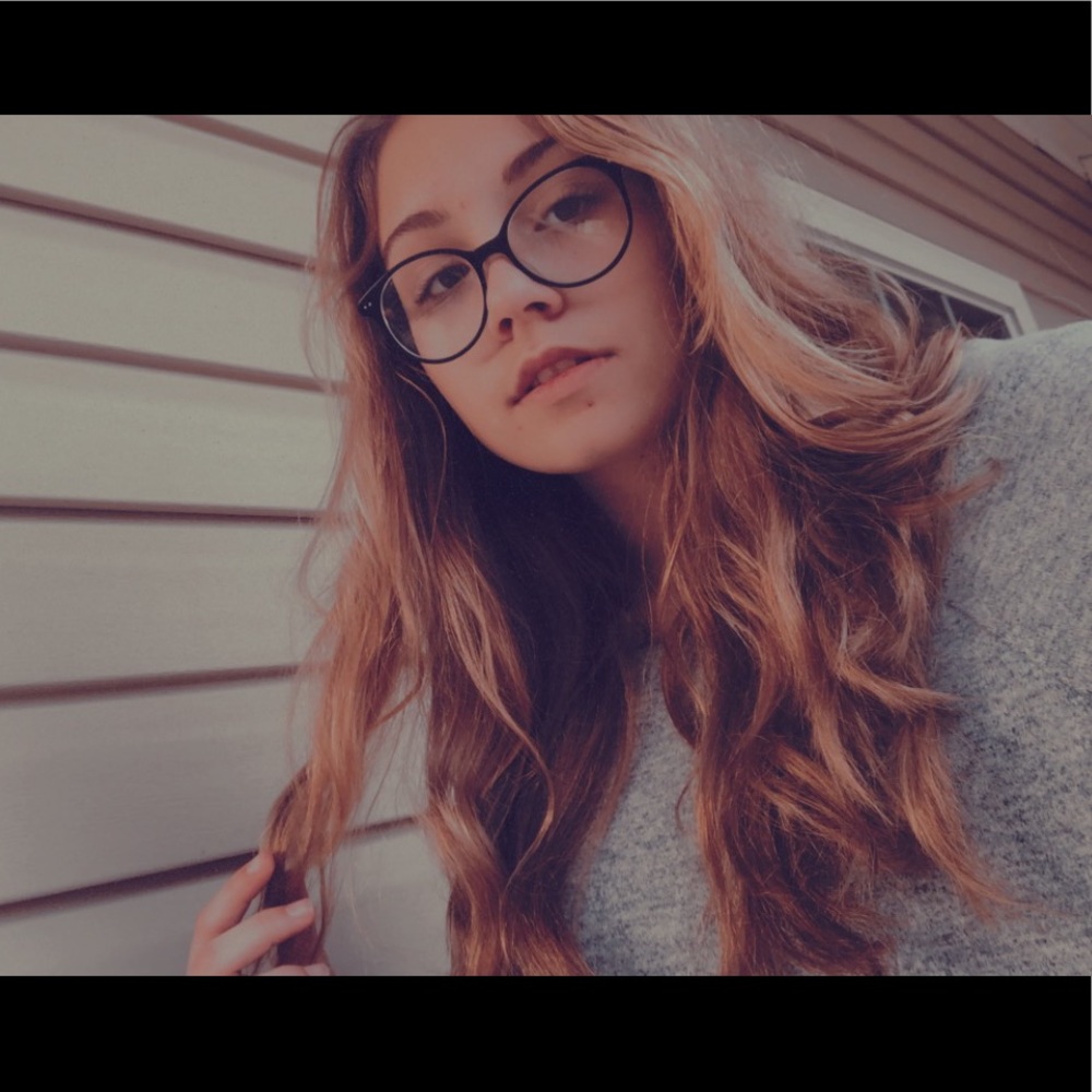 Meet your Posher, Carlie